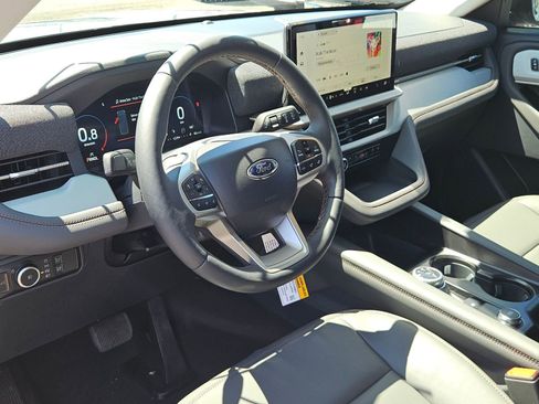 New 2026 Ford Explorer Active RWD image 13