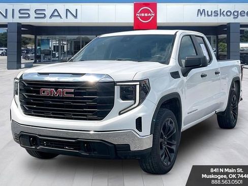 Used 2023 GMC Sierra 1500 Pro w/ Convenience Package AWD/4WD image 3