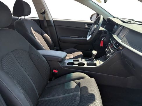 Used 2020 Kia Optima LX image 17