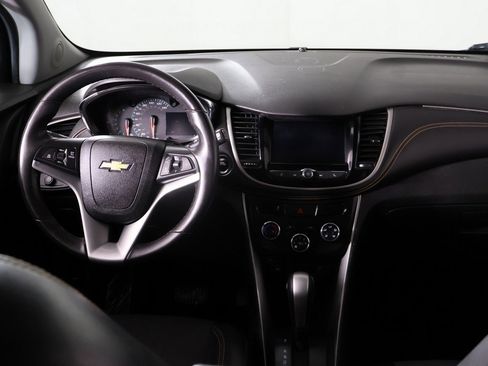 Used 2018 Chevrolet Trax LT w/ Sun & Sound Package image 29