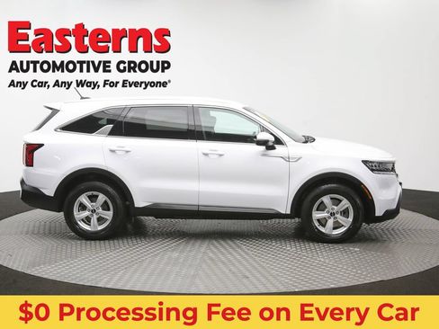 Used 2023 Kia Sorento LX FWD image 41