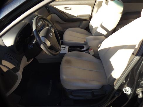 Used 2009 Hyundai Elantra GLS image 16