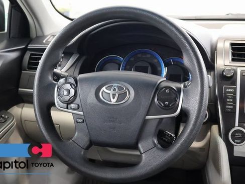 Used 2014 Toyota Camry LE FWD image 14