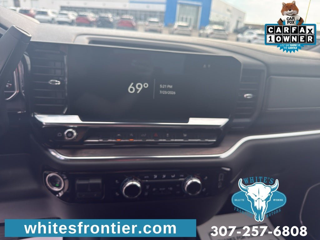 Used 2025 GMC Sierra 1500 SLT AWD/4WD image 15