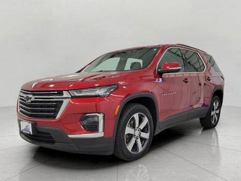 Used 2023 Chevrolet Traverse LT w/ LT Premium Package image 12