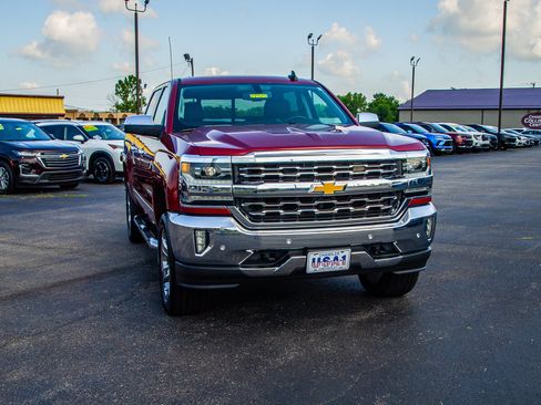 Used 2018 Chevrolet Silverado 1500 LTZ w/ Sport Package AWD/4WD image 10