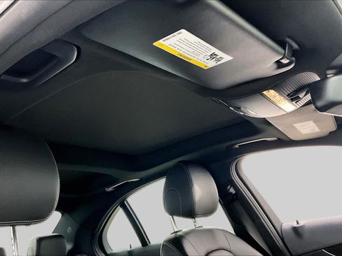 Certified 2018 Mercedes-Benz C 300 Sedan image 14