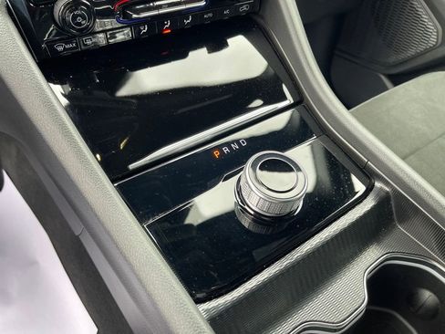 Used 2025 Jeep Grand Cherokee L Altitude image 27