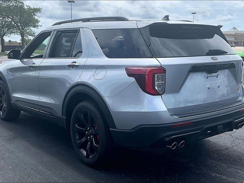 Used 2021 Ford Explorer ST w/ ST Street Pack AWD/4WD image 4