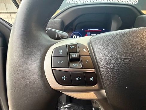 Used 2025 Ford Explorer Active w/ Active Comfort Package AWD/4WD image 26