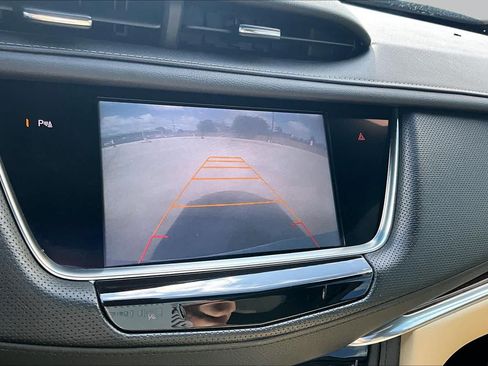 Used 2017 Cadillac XT5 Luxury w/ Driver Awareness Package FWD image 24