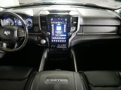 Used 2019 RAM 1500 Limited AWD/4WD image 10