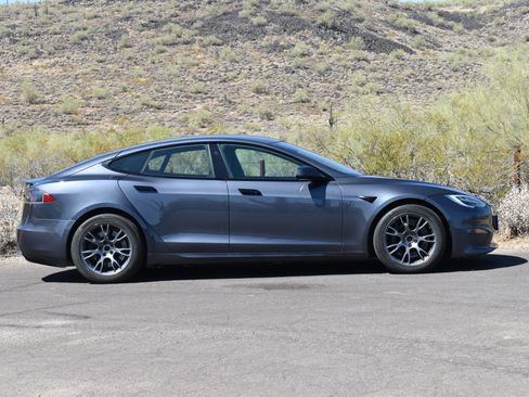 Used 2022 Tesla Model S Plaid AWD/4WD image 8