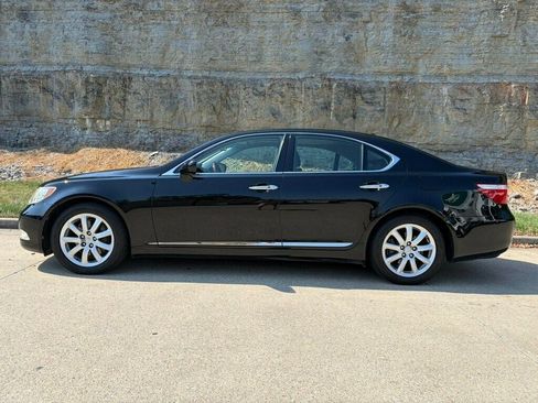 Used 2007 Lexus LS 460 RWD image 5