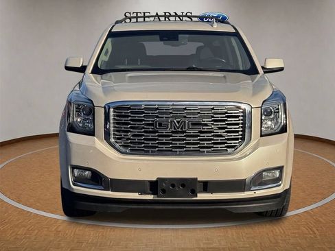 Used 2015 GMC Yukon XL SLT w/ Open Road Package AWD/4WD image 19