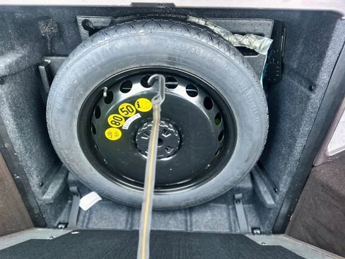 Used 2017 Mercedes-Benz GLE 350 4MATIC w/ Premium 1 Package image 49