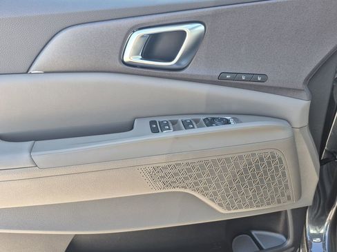 New 2026 Kia Carnival SX image 6