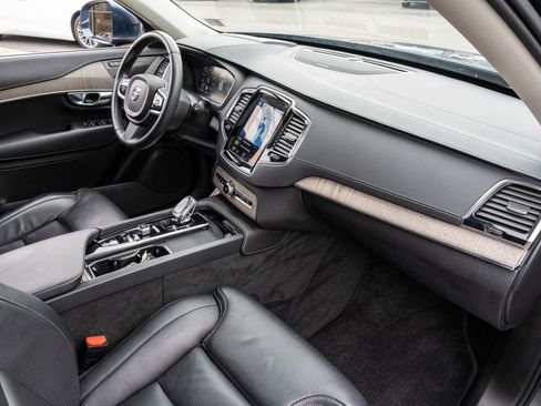 Used 2021 Volvo XC90 T8 Inscription image 27