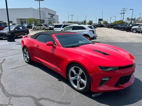 Used 2017 Chevrolet Camaro SS RWD image 5