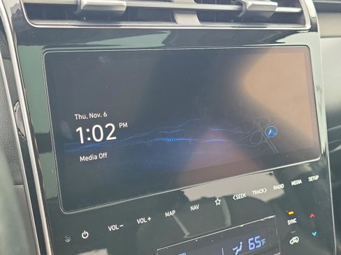 Used 2024 Hyundai Tucson Limited image 30