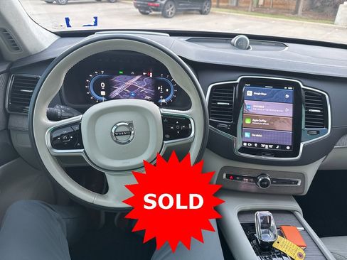 Certified 2023 Volvo XC90 B6 Ultimate w/ Lounge Package image 23
