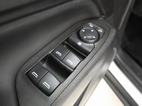 Used 2021 Chevrolet Equinox LT image 8