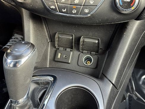 Used 2018 Chevrolet Cruze LT image 14