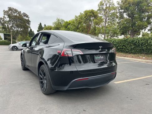 Used 2023 Tesla Model Y Long Range AWD/4WD image 4