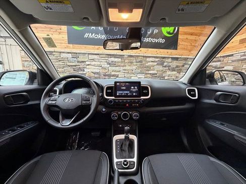 New 2026 Hyundai Venue SEL FWD image 19