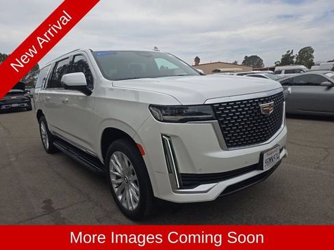 Used 2024 Cadillac Escalade ESV Luxury RWD image 1