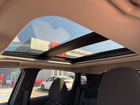 New 2026 Nissan Kicks SV w/ SV Premium Package FWD image 11