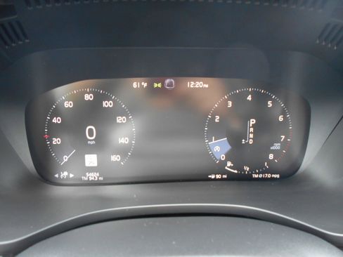 Used 2020 Volvo XC60 T6 R-Design w/ Protection Package Premier image 15