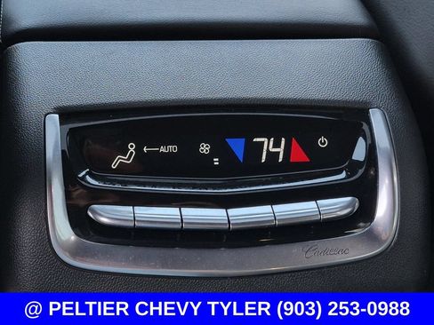 Used 2025 Cadillac XT6 Luxury FWD image 45