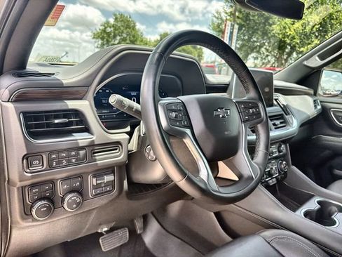 Used 2024 Chevrolet Suburban Z71 w/ Luxury Package AWD/4WD image 10