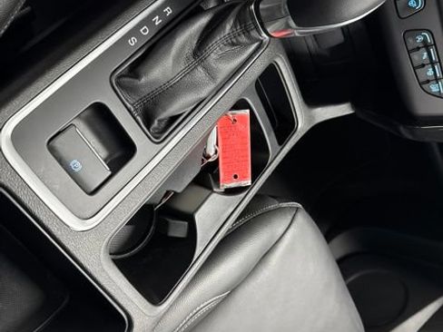 Used 2019 Ford Escape Titanium AWD/4WD image 44