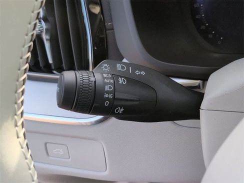 New 2026 Volvo XC60 B5 Ultra w/ Protection Package Premier image 26