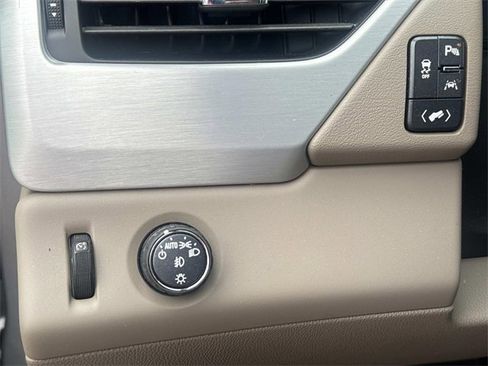 Used 2019 GMC Yukon XL SLT w/ Open Road Package image 27