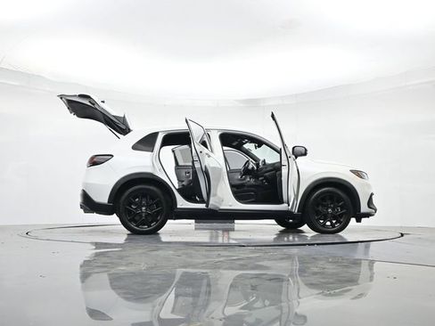 Used 2023 Honda HR-V Sport image 51