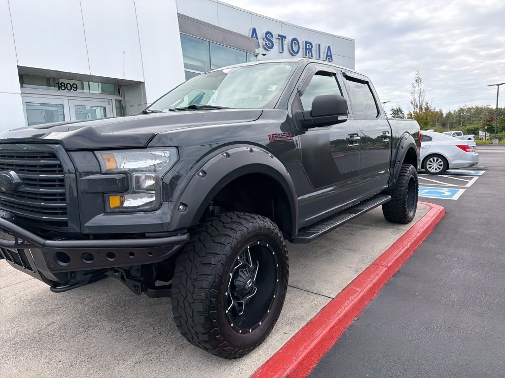 Used 2017 Ford F150 XLT w/ Equipment Group 302A Luxury AWD/4WD image 8