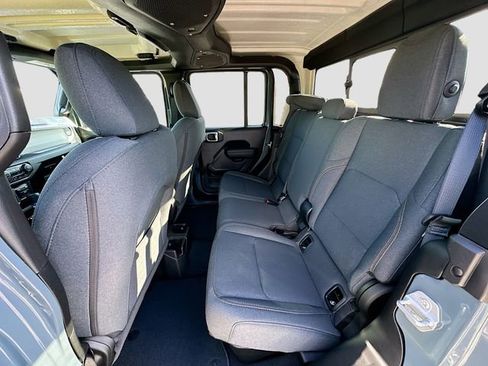 New 2026 Jeep Gladiator Sport image 16