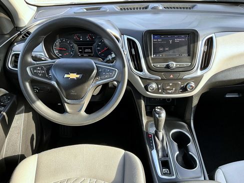 Used 2021 Chevrolet Equinox LS w/ LS Convenience Package FWD image 13