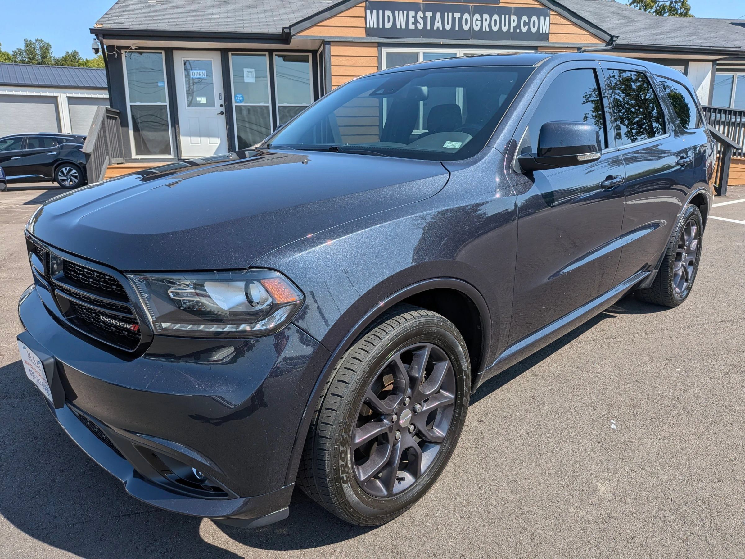 Used 2016 Dodge Durango R/T w/ Technology Group AWD/4WD image 2