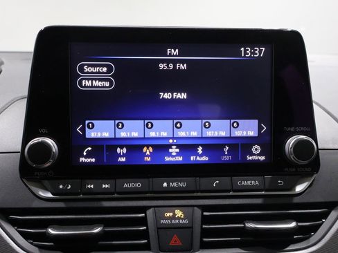 Used 2024 Nissan Altima 2.5 SR image 29