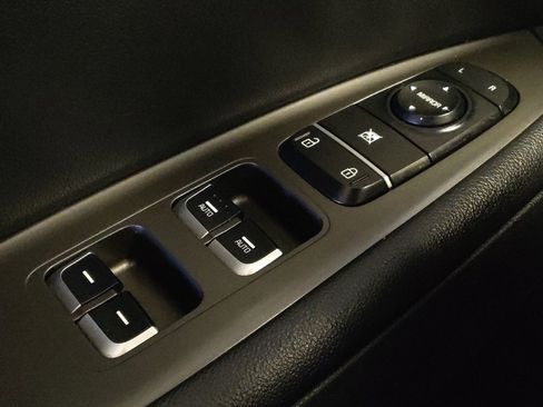 Used 2020 Kia Optima S FWD image 27