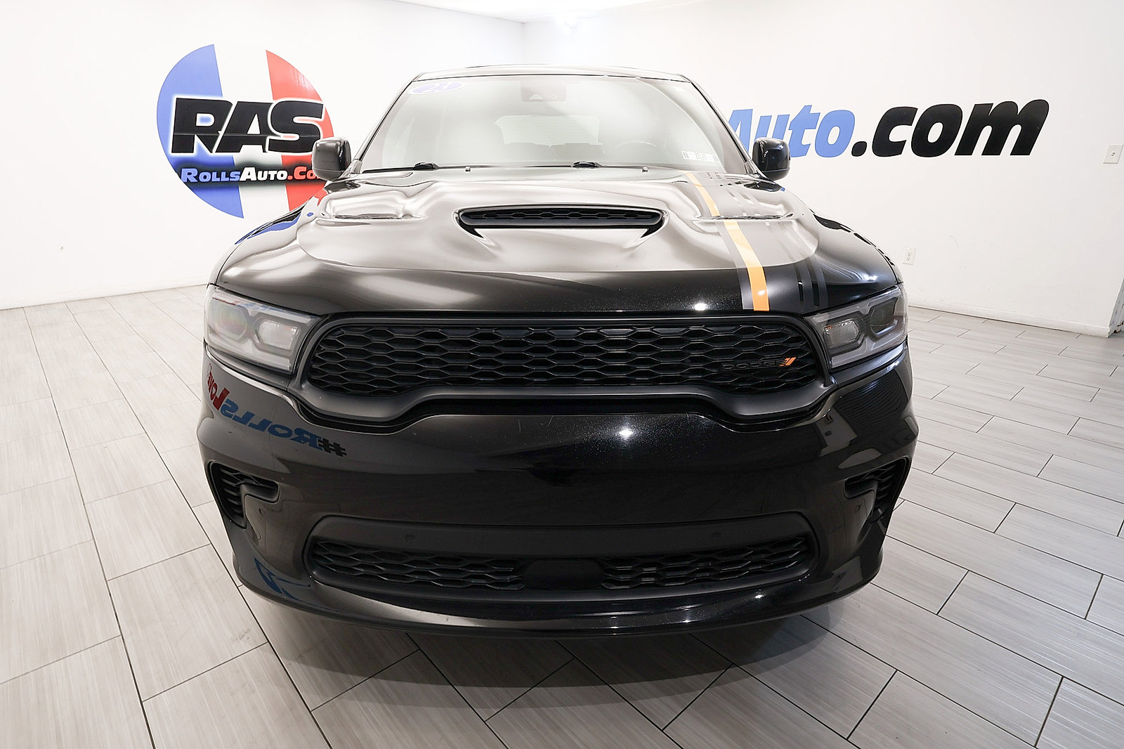 Used 2023 Dodge Durango R/T w/ Hemi Orange Plus Package AWD/4WD image 8