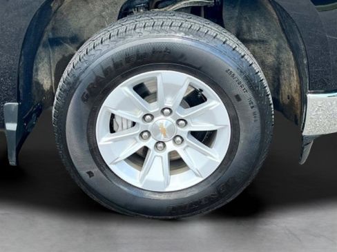 Used 2025 Chevrolet Silverado 1500 LT RWD image 6