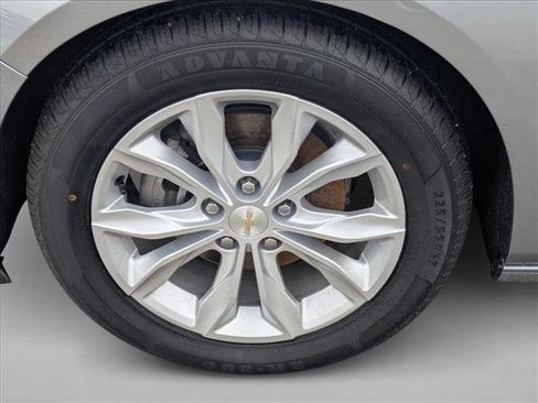 Used 2024 Chevrolet Malibu LT FWD image 21