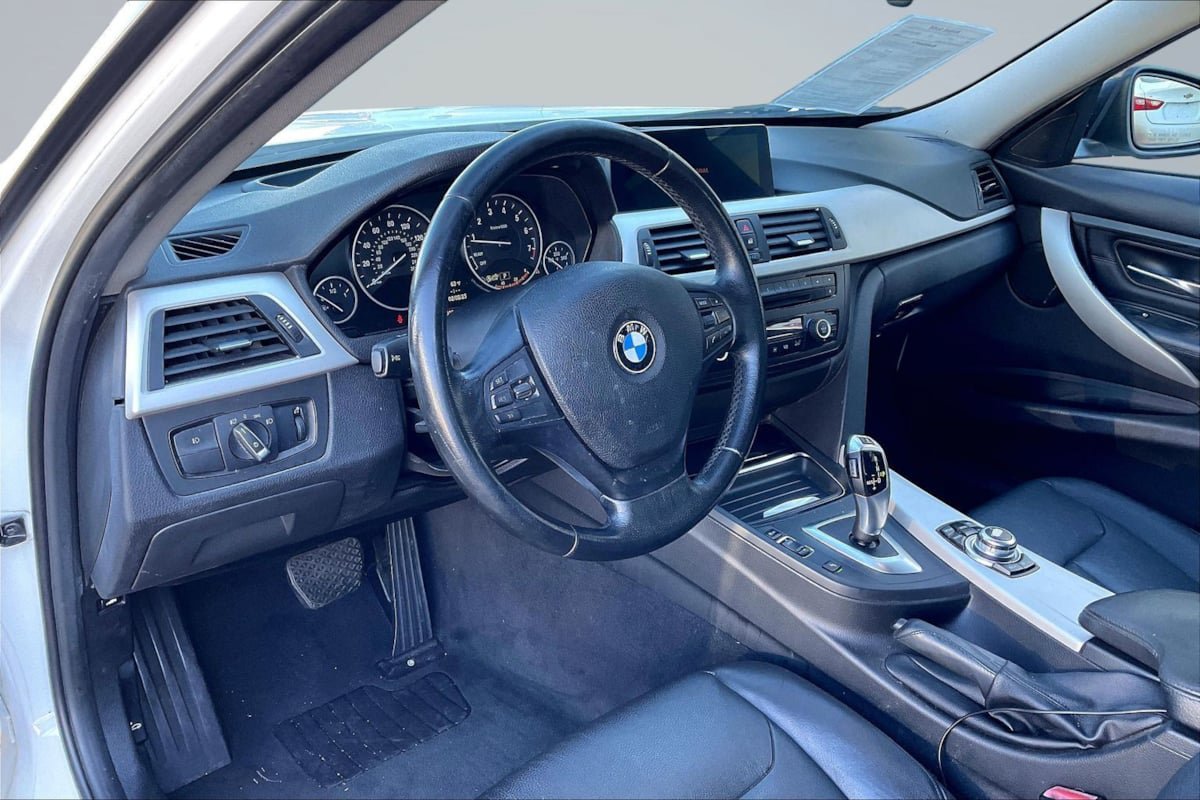 Used 2013 BMW 328i Sedan RWD image 14