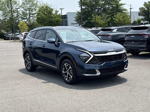 Used 2023 Kia Sportage EX AWD/4WD image 1
