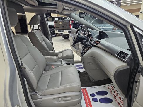 Used 2015 Honda Odyssey Touring image 20